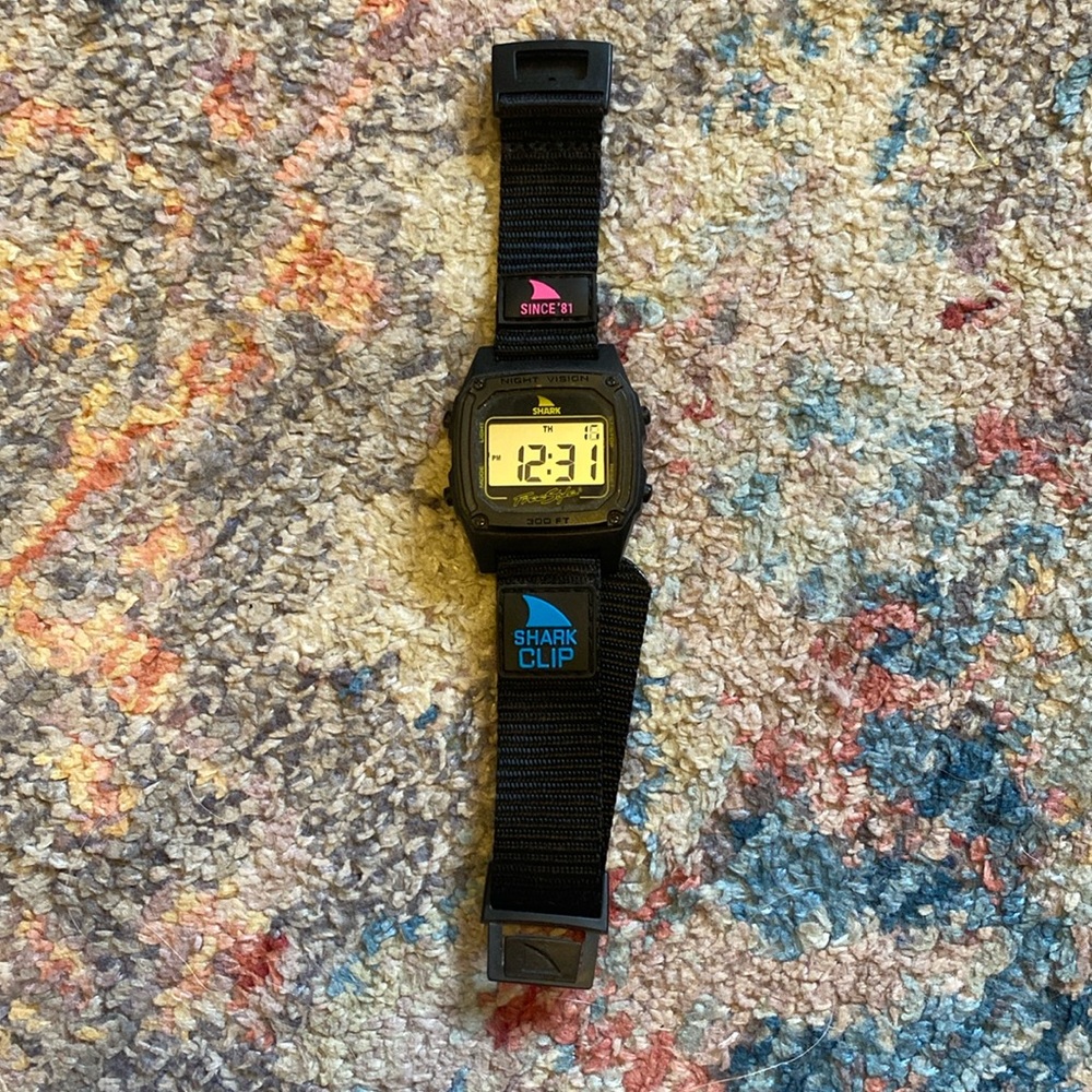 Shark Clip Watch